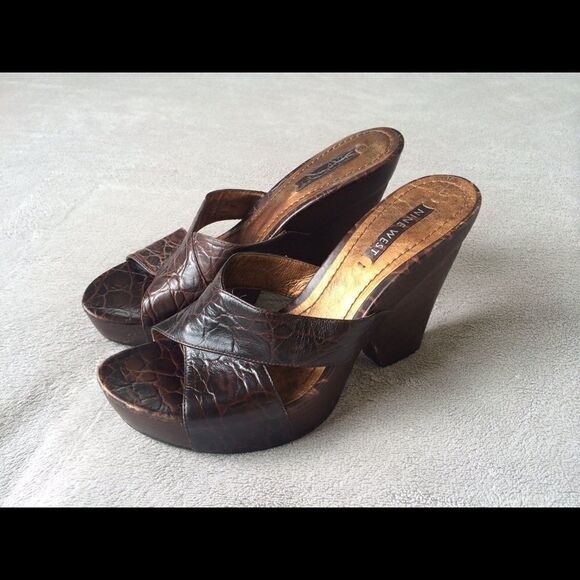 Nine West Delton Croc Embossed leather sandals - Picture 1 of 4